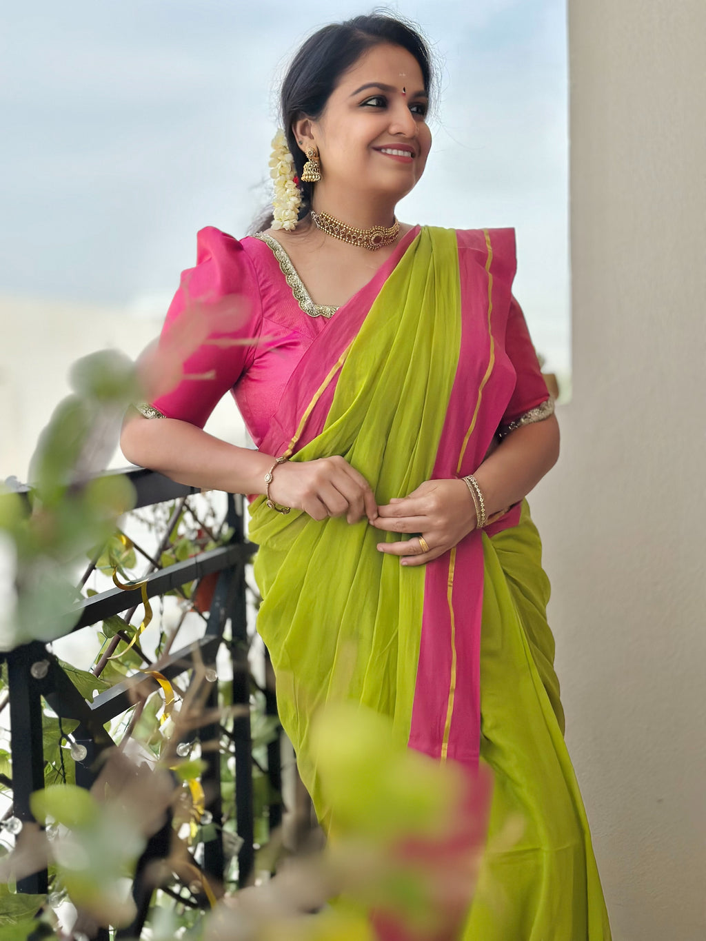 Pure Mul Cotton Saree with Contrast Border
