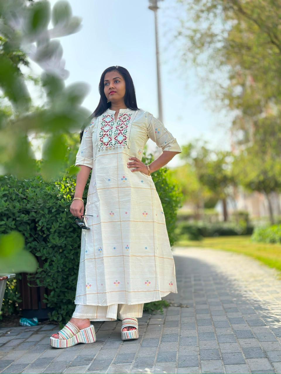 Offwhite Handloom Cotton Mirrorwork coordset – 2-Piece Set