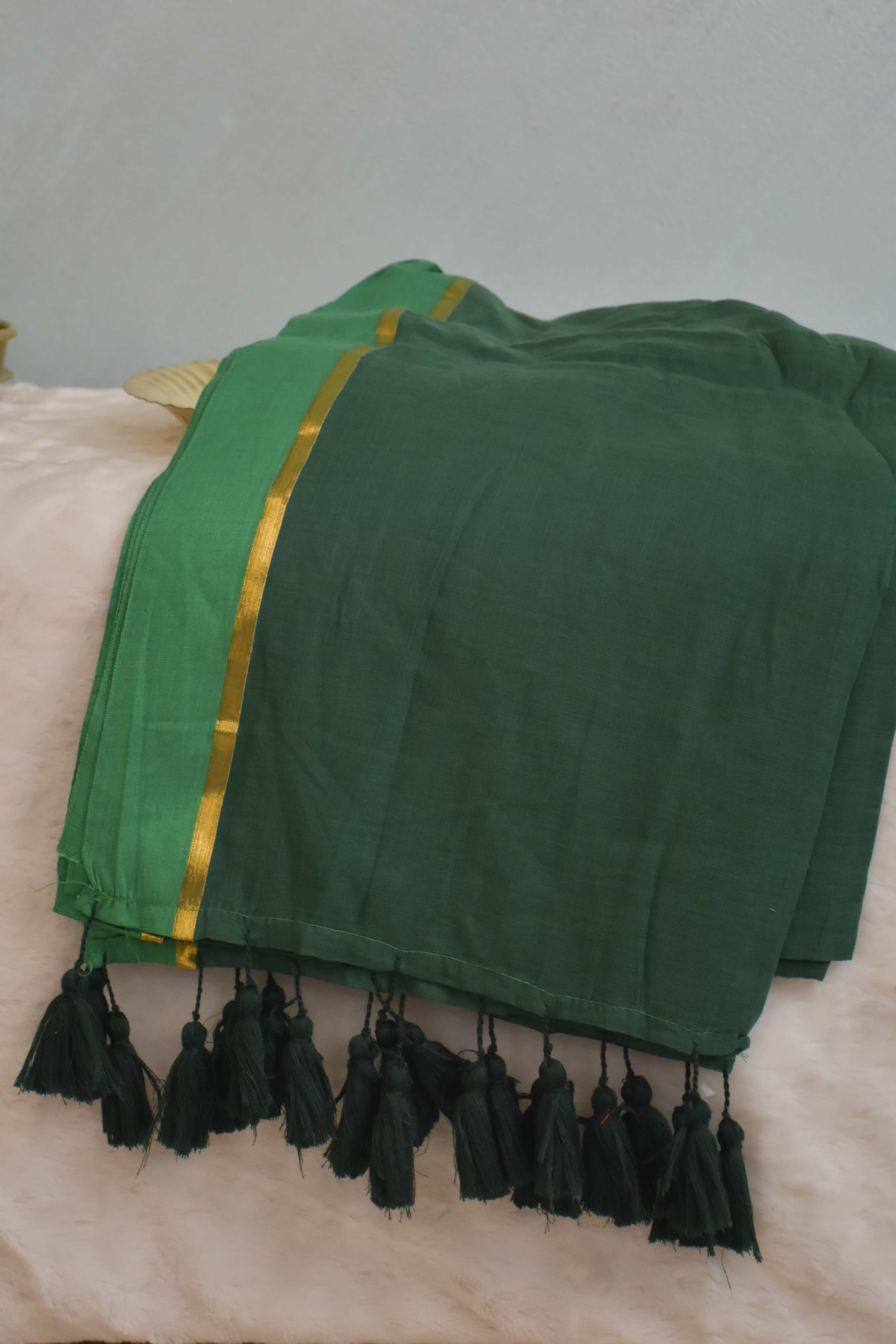 Pure Mul Cotton Saree with Contrast Border